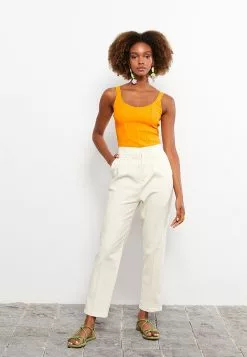 LC WAIKIKI U-Neck Strapped Crop Athlete -LC WAIKIKI popular shop lc waikiki 1390 6129726 2