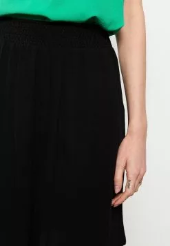 LC WAIKIKI Elastic Waist Straight Viscose Women's Shorts -LC WAIKIKI popular shop lc waikiki 1400 8239726 3