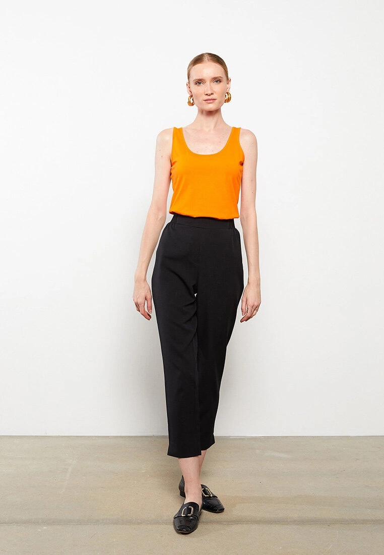 LC WAIKIKI U Neck Plain Cotton Women's Singlet 4 LC WAIKIKI U Neck Plain Cotton Women's Singlet - Image 2