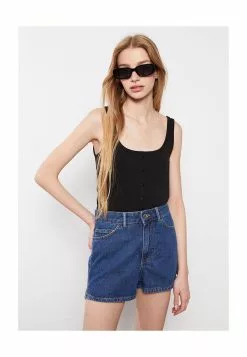 LC WAIKIKI U Neck Straight Strap Tank Top