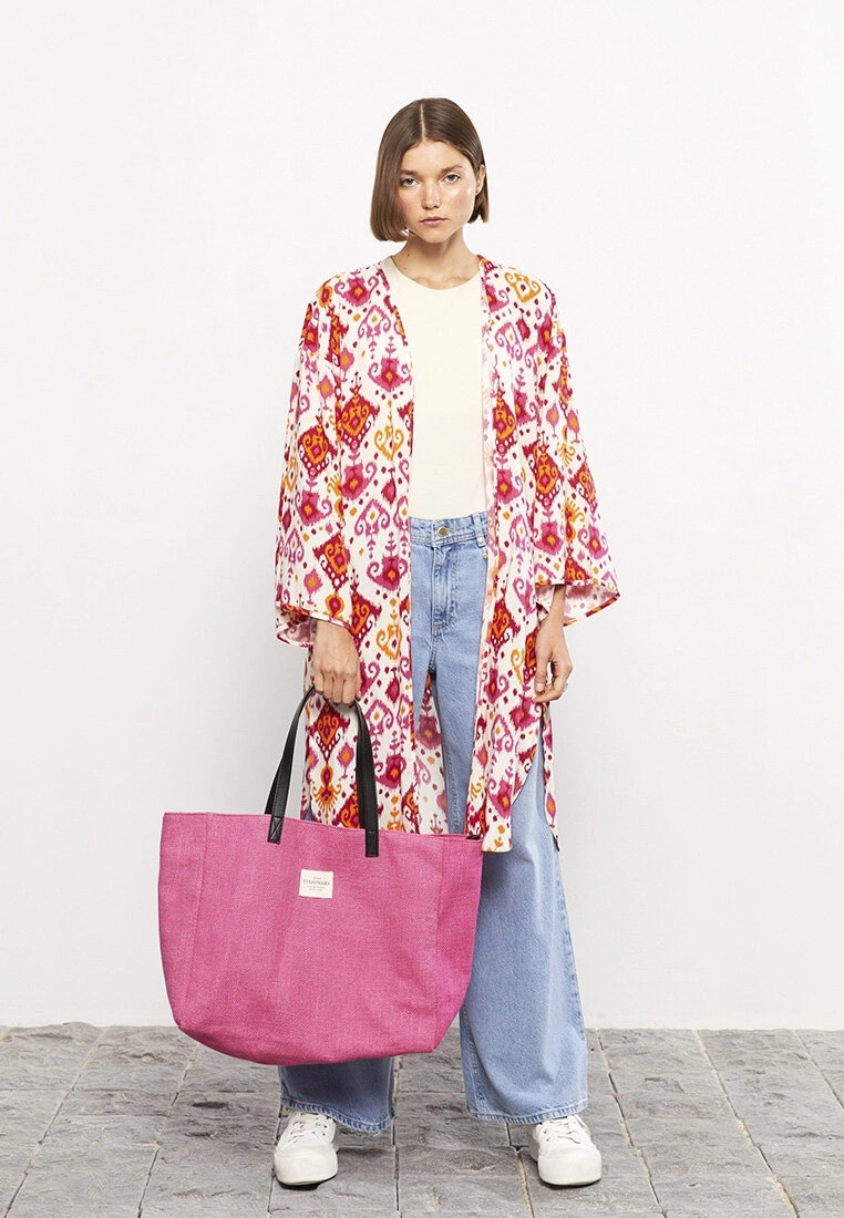 LC WAIKIKI Shawl Collar Patterned Long Sleeve Viscose Women's Kimono 3 LC WAIKIKI Shawl Collar Patterned Long Sleeve Viscose Women's Kimono