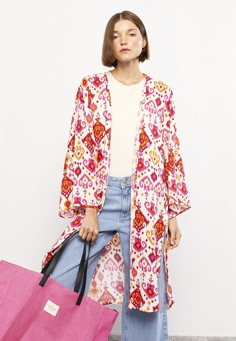 LC WAIKIKI Shawl Collar Patterned Long Sleeve Viscose Women's Kimono 4 LC WAIKIKI Shawl Collar Patterned Long Sleeve Viscose Women's Kimono - Image 2