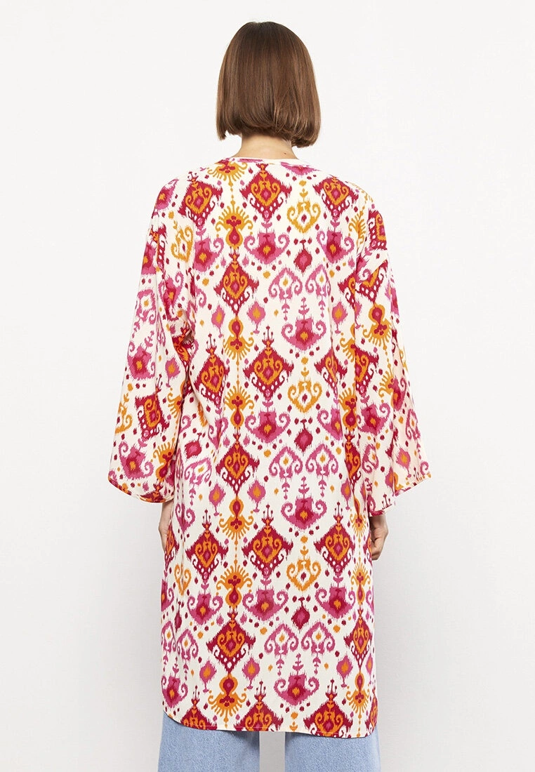 LC WAIKIKI Shawl Collar Patterned Long Sleeve Viscose Women's Kimono 7 LC WAIKIKI Shawl Collar Patterned Long Sleeve Viscose Women's Kimono - Image 5