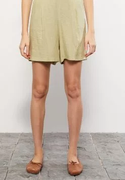 LC WAIKIKI Elastic Waist Comfortable Fit Plain Women's Shorts -LC WAIKIKI popular shop lc waikiki 1414 7139726 4