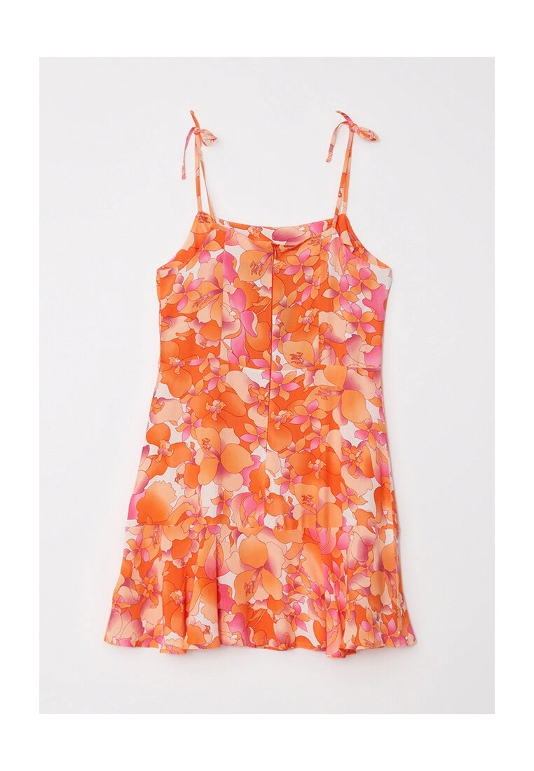 LC WAIKIKI U Neck Strappy Viscose Dress 8 LC WAIKIKI U Neck Strappy Viscose Dress - Image 6