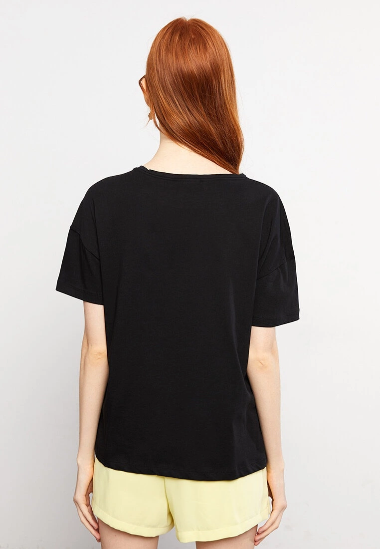 LC WAIKIKI Crew Neck Printed Short Sleeve Cotton Women's T-Shirt 7 LC WAIKIKI Crew Neck Printed Short Sleeve Cotton Women's T-Shirt - Image 5