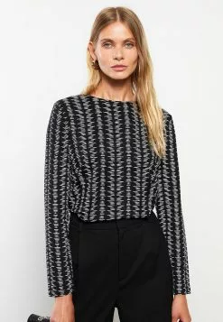 LC WAIKIKI Crew Neck Patterned Long Sleeve Women's T-Shirt -LC WAIKIKI popular shop lc waikiki 1483 8649836 3