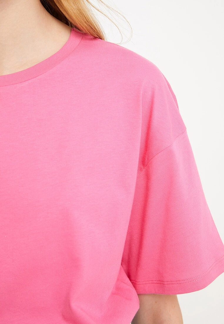 LC WAIKIKI Crew Neck Printed Short Sleeve Cotton Women's T-Shirt 4 LC WAIKIKI Crew Neck Printed Short Sleeve Cotton Women's T-Shirt - Image 2