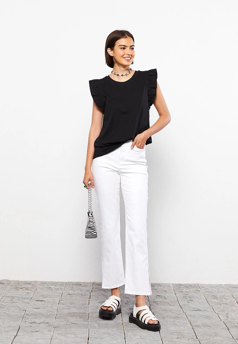 LC WAIKIKI Crew Neck Straight Short Sleeve Cotton Women's T-Shirt 3 LC WAIKIKI Crew Neck Straight Short Sleeve Cotton Women's T-Shirt