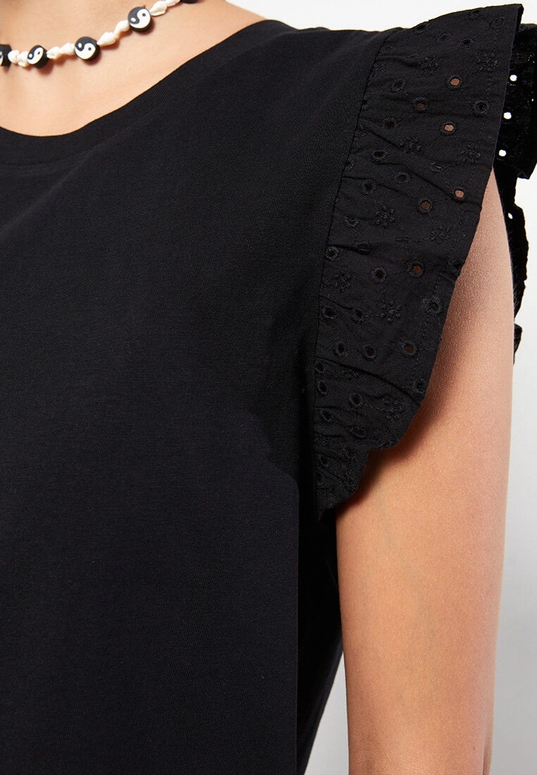 LC WAIKIKI Crew Neck Straight Short Sleeve Cotton Women's T-Shirt 5 LC WAIKIKI Crew Neck Straight Short Sleeve Cotton Women's T-Shirt - Image 3