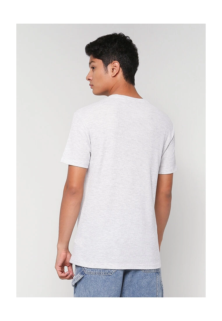 LC WAIKIKI Basic T-Shirt 4 LC WAIKIKI Basic T-Shirt - Image 2