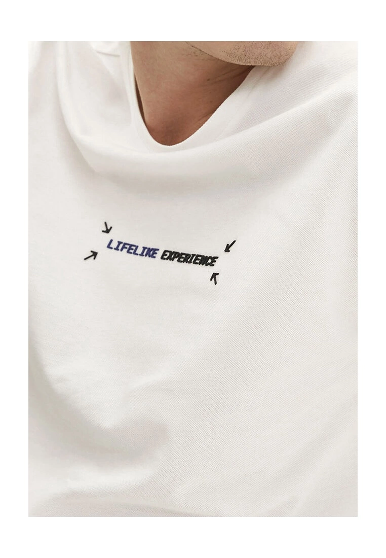 LC WAIKIKI Printed Piqué T-Shirt 5 LC WAIKIKI Printed Piqué T-Shirt - Image 3