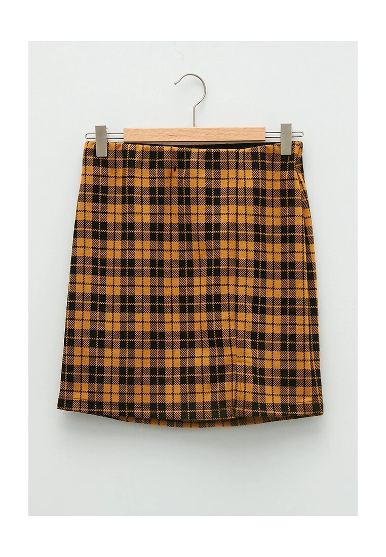 LC WAIKIKI Slim Fit Plaid Women's Mini Skirt 7 LC WAIKIKI Slim Fit Plaid Women's Mini Skirt - Image 5