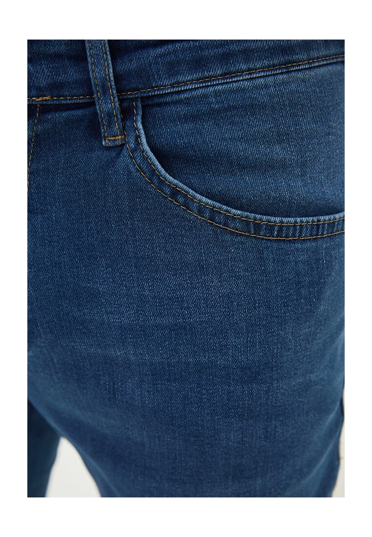 LC WAIKIKI 779 Regular Jeans 5 LC WAIKIKI 779 Regular Jeans - Image 3