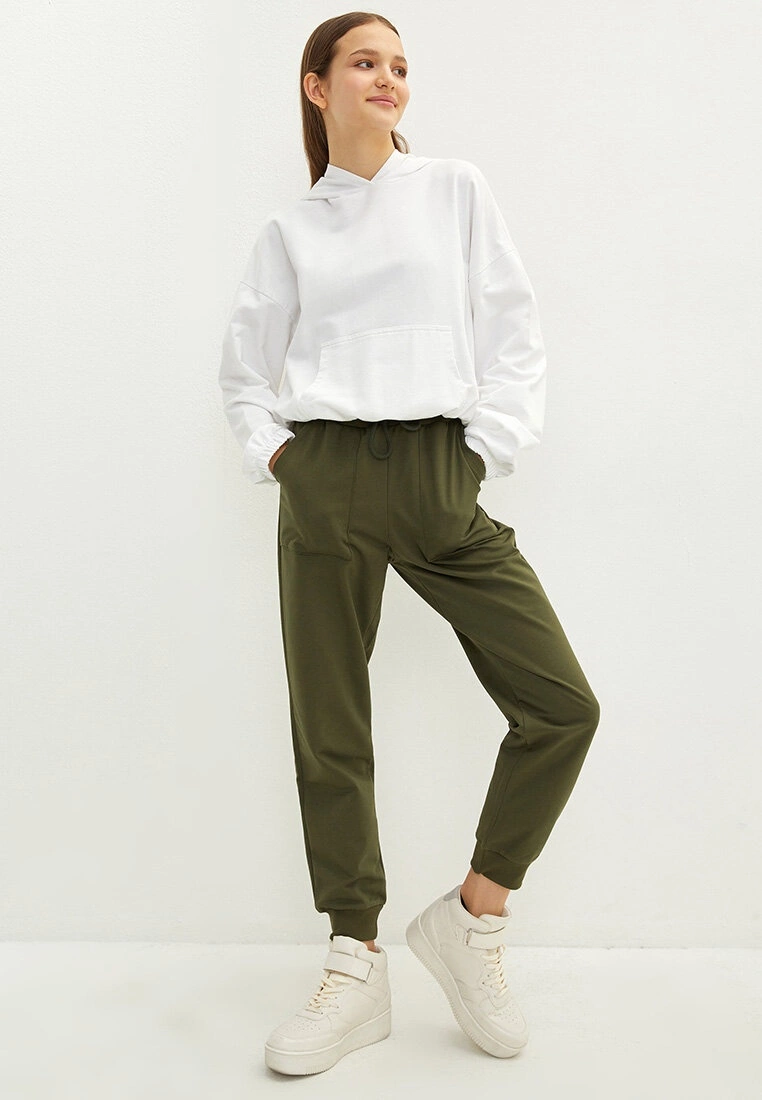 LC WAIKIKI Women's Elastic Waist Regular Jogger Sweatpants 3 LC WAIKIKI Women's Elastic Waist Regular Jogger Sweatpants