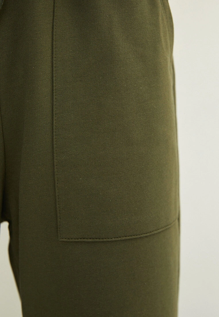 LC WAIKIKI Women's Elastic Waist Regular Jogger Sweatpants 6 LC WAIKIKI Women's Elastic Waist Regular Jogger Sweatpants - Image 4