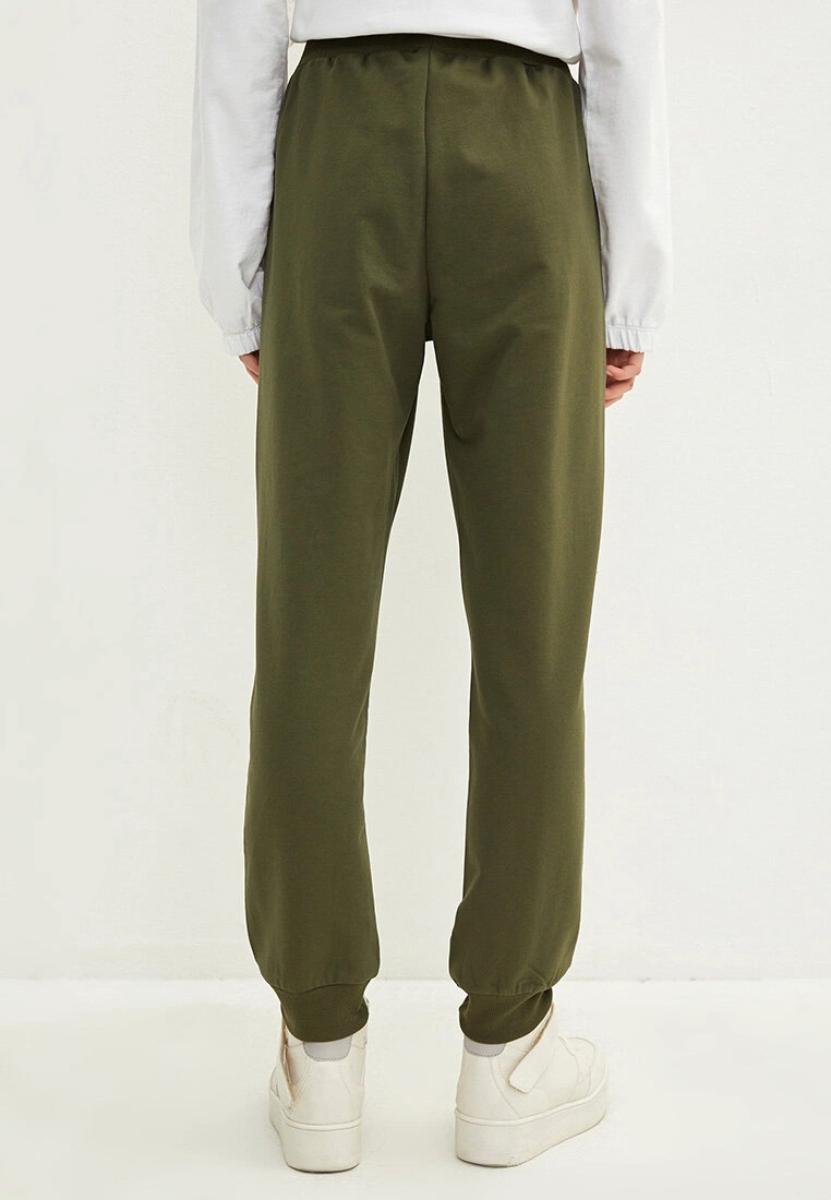 LC WAIKIKI Women's Elastic Waist Regular Jogger Sweatpants 8 LC WAIKIKI Women's Elastic Waist Regular Jogger Sweatpants - Image 6