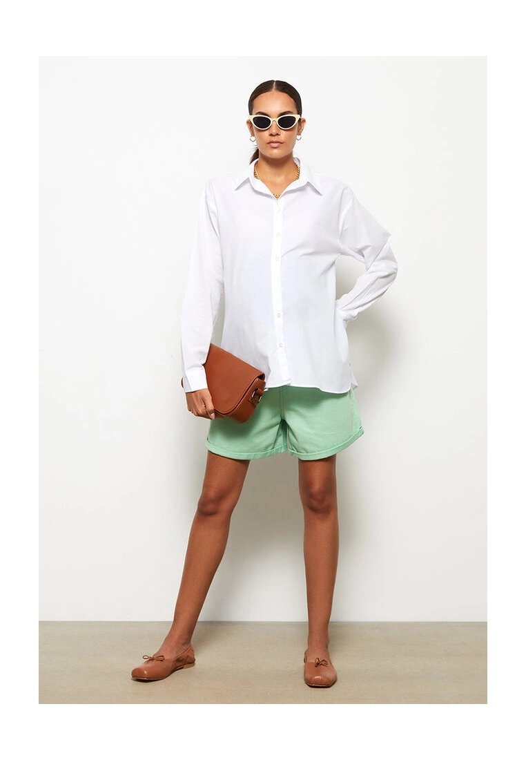 LC WAIKIKI Maternity Poplin Shirt 6 LC WAIKIKI Maternity Poplin Shirt - Image 4