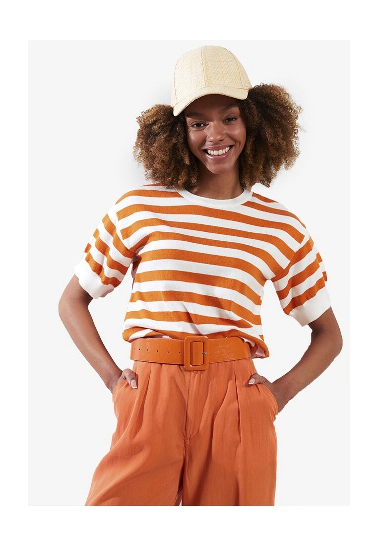 LC WAIKIKI Striped Women's Knitwear Sweater 3 LC WAIKIKI Striped Women's Knitwear Sweater