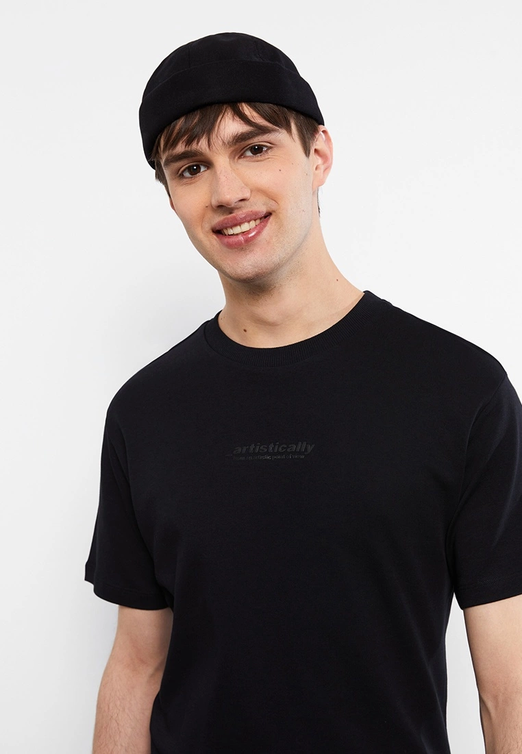 LC WAIKIKI Crew Neck Short Sleeve Printed Men's Sweatshirt 3 LC WAIKIKI Crew Neck Short Sleeve Printed Men's Sweatshirt