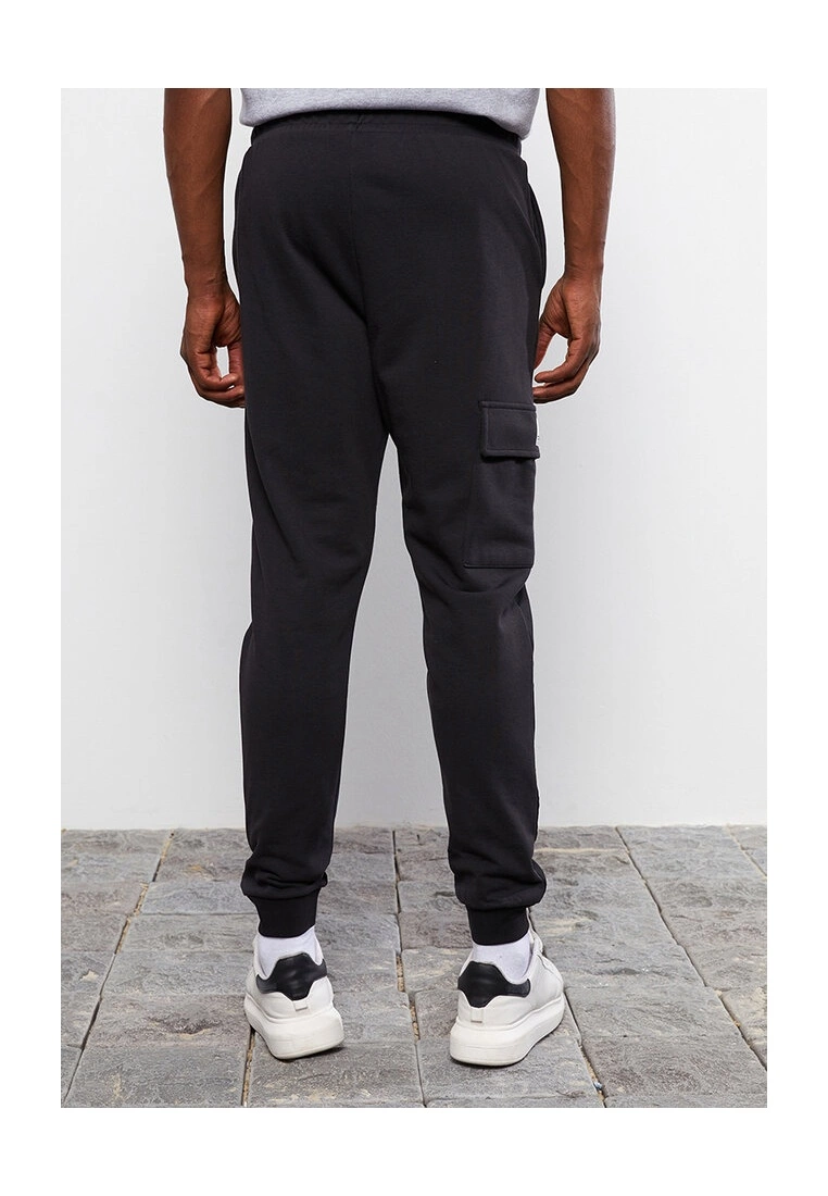 LC WAIKIKI Slim Fit Men's Jogger Trousers 4 LC WAIKIKI Slim Fit Men's Jogger Trousers - Image 2