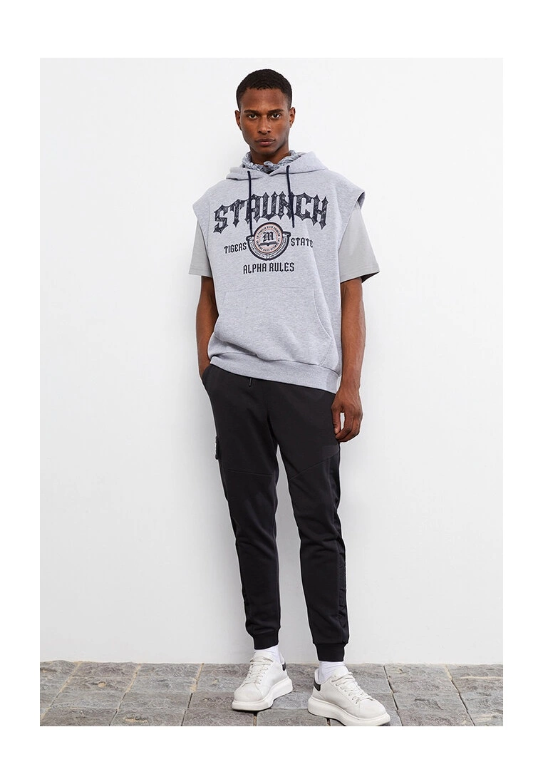 LC WAIKIKI Slim Fit Men's Jogger Trousers 6 LC WAIKIKI Slim Fit Men's Jogger Trousers - Image 4