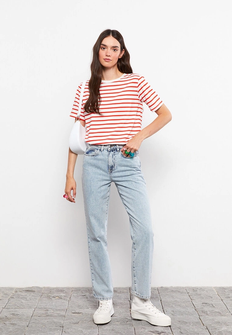 LC WAIKIKI Crew Neck Striped Short Sleeve Women's T-Shirt 4 LC WAIKIKI Crew Neck Striped Short Sleeve Women's T-Shirt - Image 2