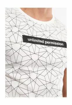 LC WAIKIKI Crew Neck Combed Cotton T-Shirt -LC WAIKIKI popular shop lc waikiki 2840 7127916 3