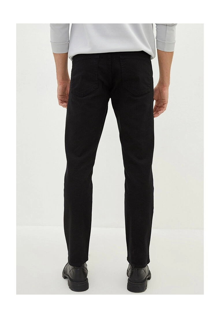 LC WAIKIKI 779 Regular Fit Jeans 4 LC WAIKIKI 779 Regular Fit Jeans - Image 2