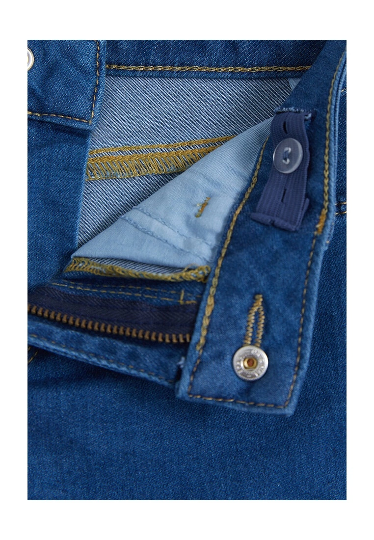 LC WAIKIKI Basic Cotton Girl Jean Shorts 5 LC WAIKIKI Basic Cotton Girl Jean Shorts - Image 3