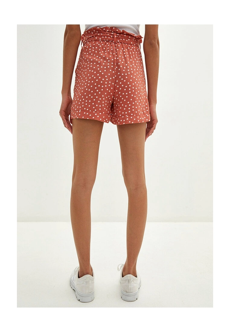 LC WAIKIKI Elastic Waist Shorts 4 LC WAIKIKI Elastic Waist Shorts - Image 2