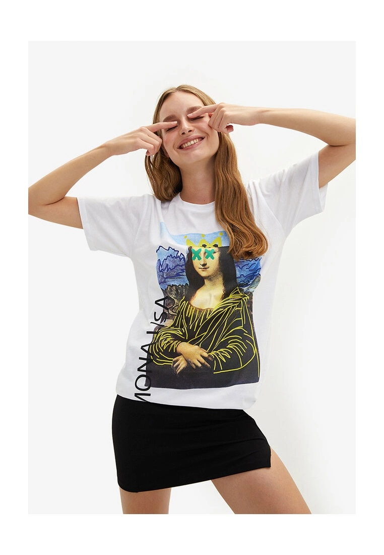 LC WAIKIKI Mona Lisa Printed Cotton T-Shirt 3 LC WAIKIKI Mona Lisa Printed Cotton T-Shirt