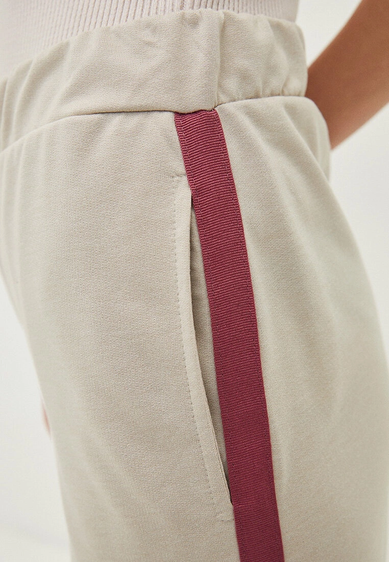 LC WAIKIKI Elastic Waist Stripe Detailed Women's Sweatpants 7 LC WAIKIKI Elastic Waist Stripe Detailed Women's Sweatpants - Image 5