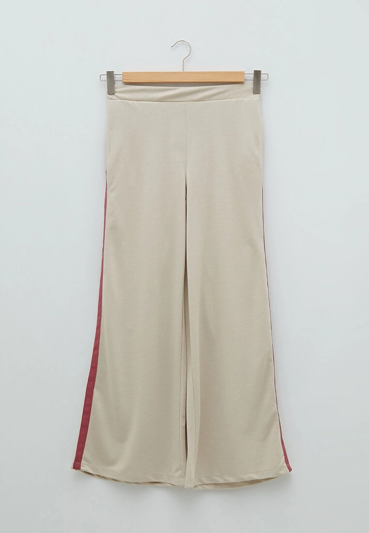 LC WAIKIKI Elastic Waist Stripe Detailed Women's Sweatpants 8 LC WAIKIKI Elastic Waist Stripe Detailed Women's Sweatpants - Image 6