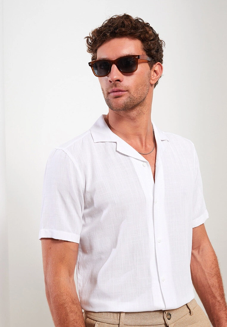 LC WAIKIKI Comfortable Fit Resort Collar Short Sleeve Patterned Viscose Men's Shirt 3 LC WAIKIKI Comfortable Fit Resort Collar Short Sleeve Patterned Viscose Men's Shirt