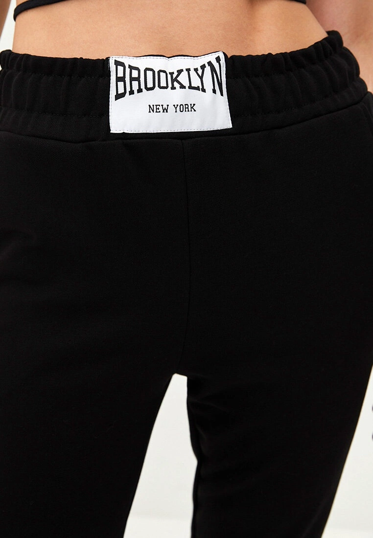 LC WAIKIKI Elastic Waist Printed Pocket Detailed Women's Jogger Sweatpants 6 LC WAIKIKI Elastic Waist Printed Pocket Detailed Women's Jogger Sweatpants - Image 4