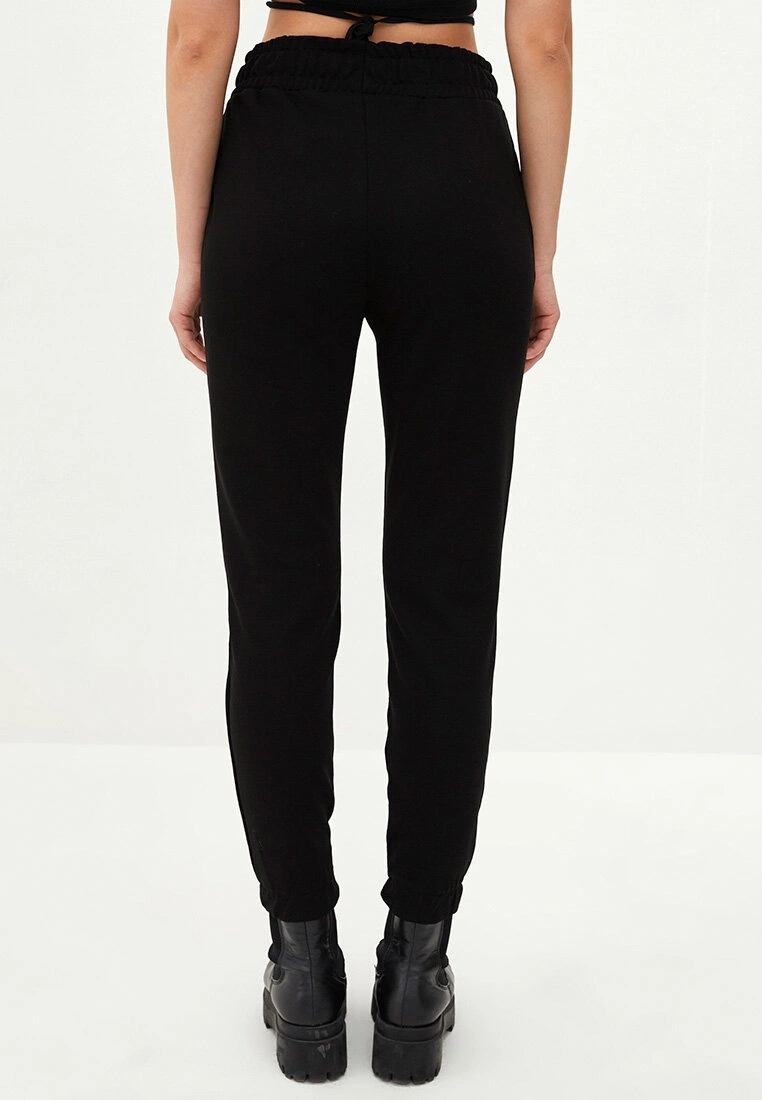 LC WAIKIKI Elastic Waist Printed Pocket Detailed Women's Jogger Sweatpants 7 LC WAIKIKI Elastic Waist Printed Pocket Detailed Women's Jogger Sweatpants - Image 5