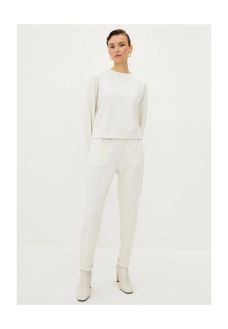 LC WAIKIKI Straight Sweatshirt 6 LC WAIKIKI Straight Sweatshirt - Image 4