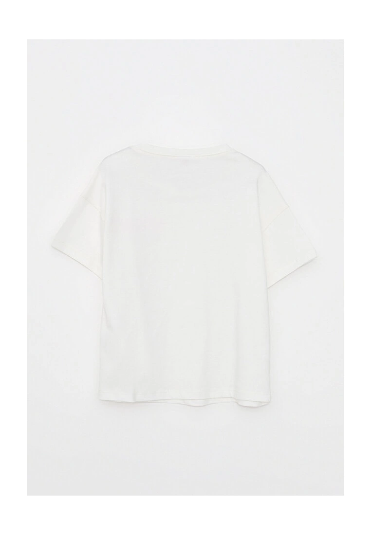 LC WAIKIKI Crew Neck Girls Shorts Pajamas Set 5 LC WAIKIKI Crew Neck Girls Shorts Pajamas Set - Image 3