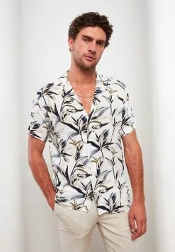 LC WAIKIKI Comfortable Fit Resort Collar Short Sleeve Patterned Men's Shirt