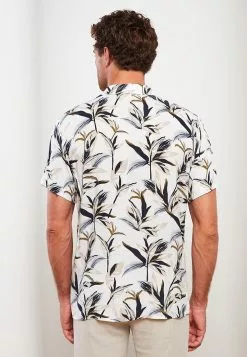 LC WAIKIKI Comfortable Fit Resort Collar Short Sleeve Patterned Men's Shirt 13 LC WAIKIKI Comfortable Fit Resort Collar Short Sleeve Patterned Men's Shirt -LC WAIKIKI popular shop lc waikiki 4619 9822046 5