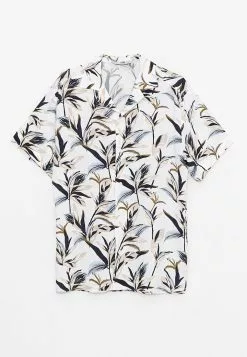 LC WAIKIKI Comfortable Fit Resort Collar Short Sleeve Patterned Men's Shirt 14 LC WAIKIKI Comfortable Fit Resort Collar Short Sleeve Patterned Men's Shirt -LC WAIKIKI popular shop lc waikiki 4620 9822046 6