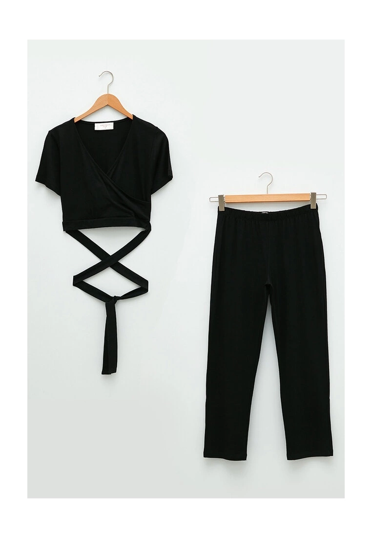 LC WAIKIKI Straight Pajamas Set 7 LC WAIKIKI Straight Pajamas Set - Image 5