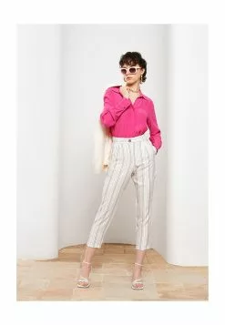 LC WAIKIKI Comfortable Fit Linen Trousers 10 LC WAIKIKI Comfortable Fit Linen Trousers -LC WAIKIKI popular shop lc waikiki 4826 6152516 4