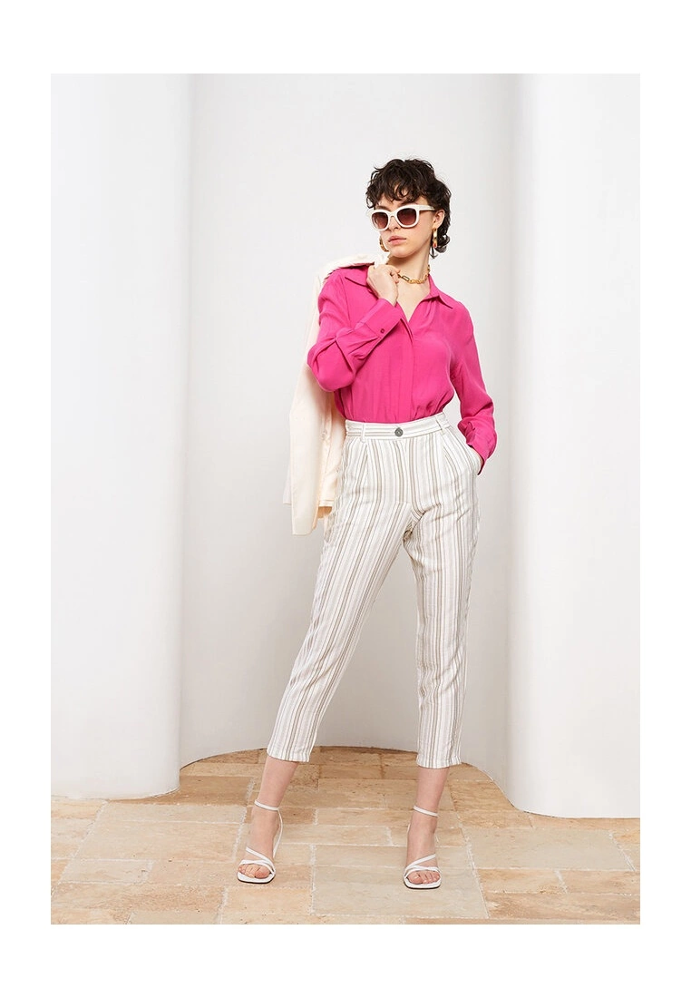 LC WAIKIKI Comfortable Fit Linen Trousers 6 LC WAIKIKI Comfortable Fit Linen Trousers - Image 4