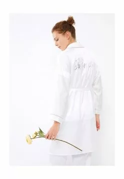 LC WAIKIKI Long Sleeve Satin Dressing Gown -LC WAIKIKI popular shop lc waikiki 4827 4303216 3