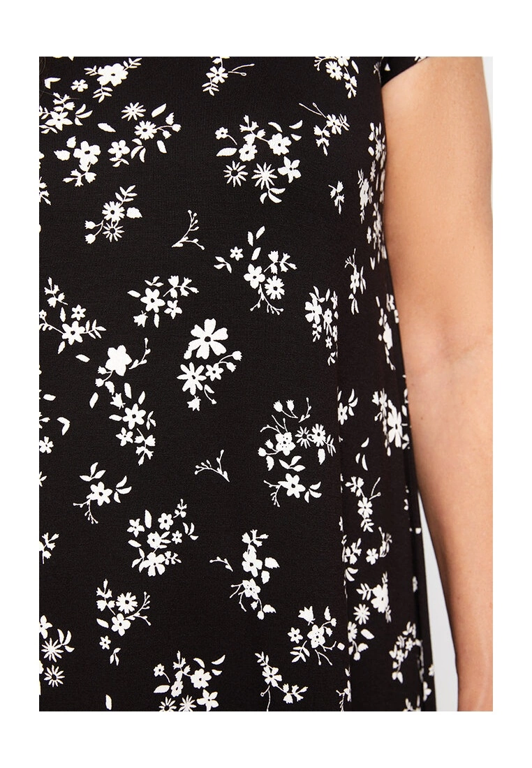 LC WAIKIKI Floral Short Sleeve A Cut Dress 5 LC WAIKIKI Floral Short Sleeve A Cut Dress - Image 3