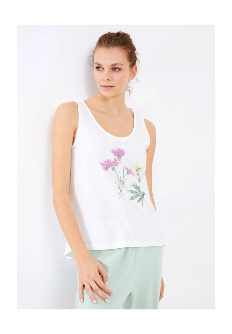 LC WAIKIKI Sleeveless Cotton Pajamas Set 5 LC WAIKIKI Sleeveless Cotton Pajamas Set - Image 3