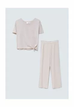 LC WAIKIKI Straight Short Sleeve Pajamas Set -LC WAIKIKI popular shop lc waikiki 4904 4632516 5