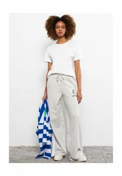 LC WAIKIKI Short Sleeves Cotton Women T-Shirt -LC WAIKIKI popular shop lc waikiki 4935 0013716 4